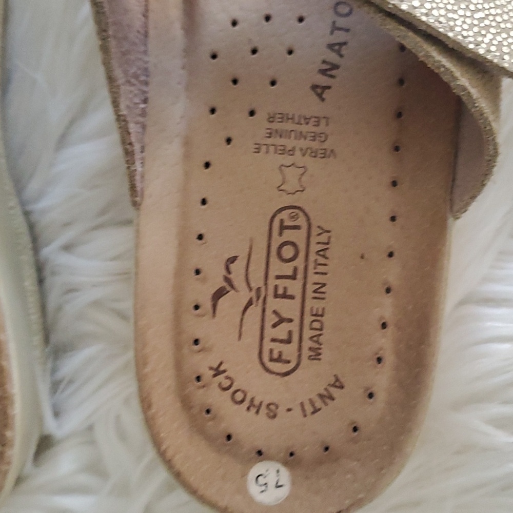 Fly Flot anatomic anti shock comfort mules sandals gold size 8 - Picture 3 of 16